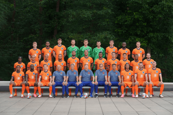 马丁内斯连,续两年荣获,雅辛奖,开云赞助,体育赞助平台,足球赛事赞助,NBA赞助资讯,体育合作信息